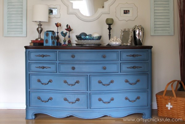 Aubusson-Blue-Dresser-Re-do-after- artsychicksrule.com #aubussonblue #chalkpaint