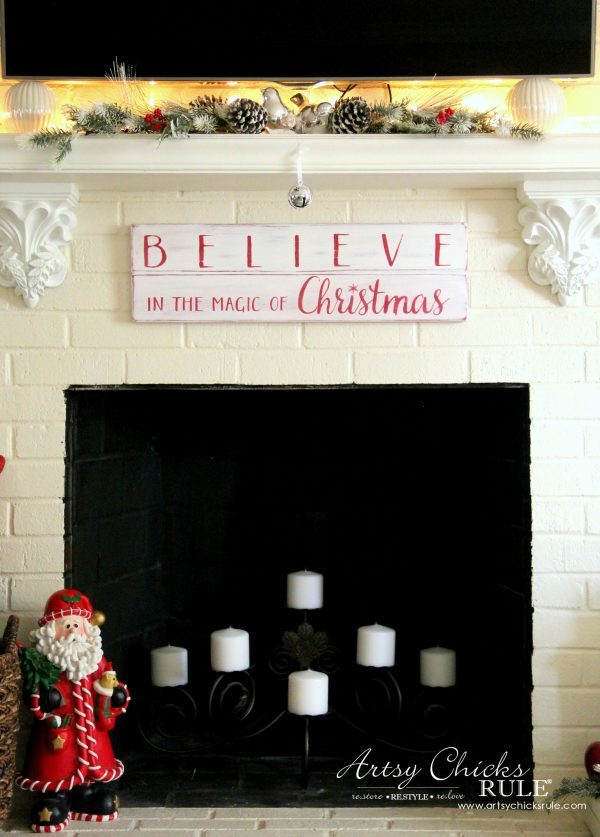 DIY Believe in the Magic of Christmas Sign