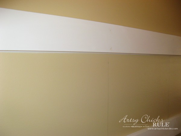 DIY Faux Board and Batten - seamless with caulk - #diy #boardandbatten artsychicksrule.com