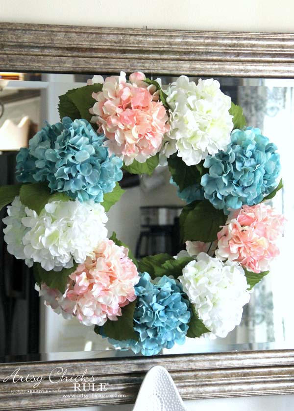DIY Hydrangea Wreath (so easy, you can make your own!)