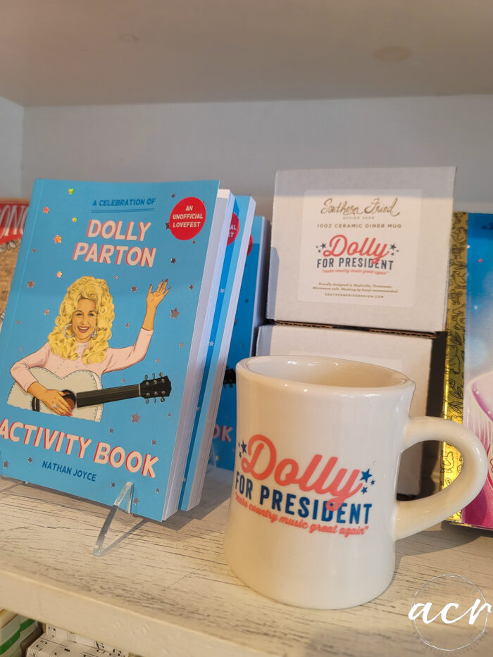 Dolly Parton items