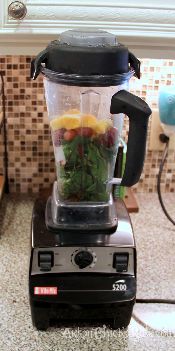 Green Smoothies Recipes and a TIP! artsychicksrule.com #greensmoothies #greensmoothiesrecipes #greensmoothierecipes #healthyrecipes #vitamixrecipes