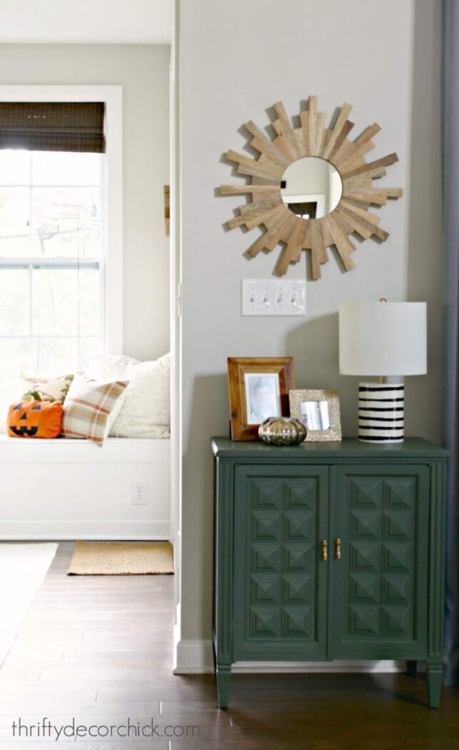 20 Green Painted Furniture Makeovers artsychicksrule.com #greenpaintedfurniture #greenfurniture #greenmakeovers