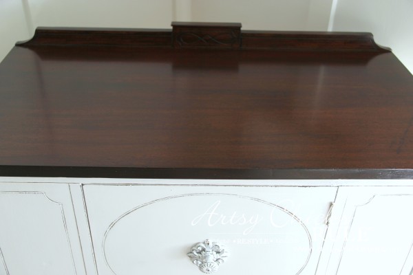 How To Use Gel Stain! Tips & Tricks For Using Gel Stain. All the basics and benefits of using gel stain for your next furniture makeover project!! artsychicksrule.com #gelstain #javagel #gelstaintutorial #gelstainmakeovers #furnituremakeovers
