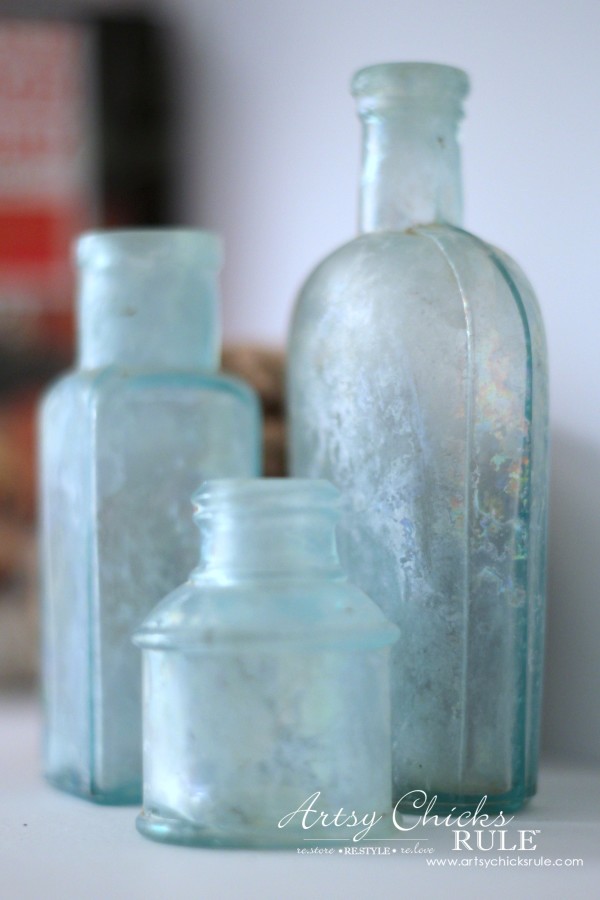 Vintage Collections - Blue Bottles - #vintage #collections #bluemasonjars #retro #antique artsychicksrule.com